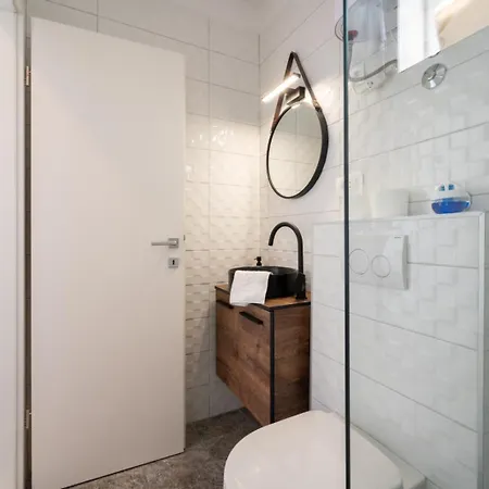 Ante Room's Trogir