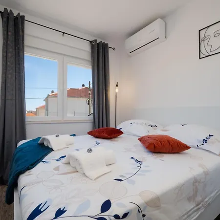 Ante Room's Gæstehus 3*