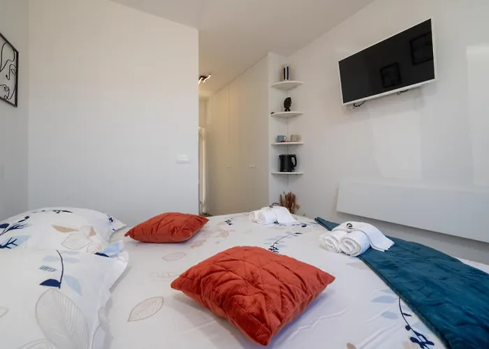게스트하우스 Ante Room's 3*
